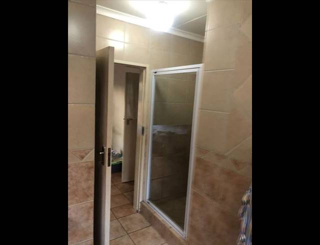 3 BEDROOM APARTMENT FOR SALE IN GLEN MARAIS